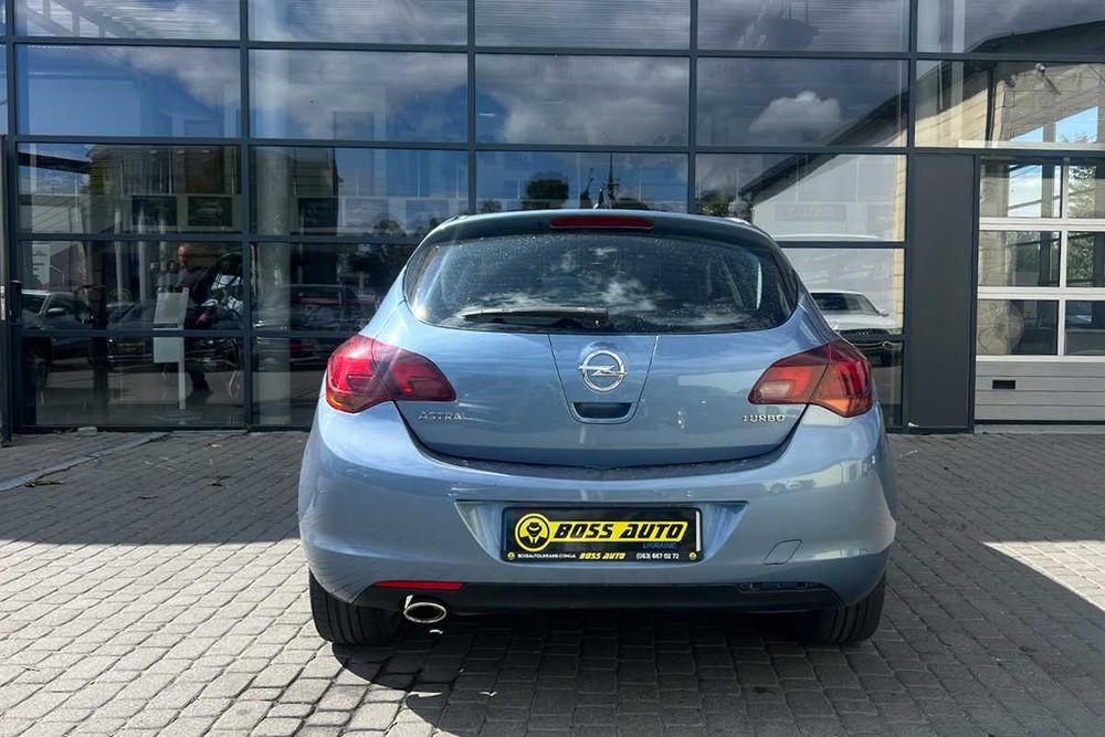 Opel Astra 2010