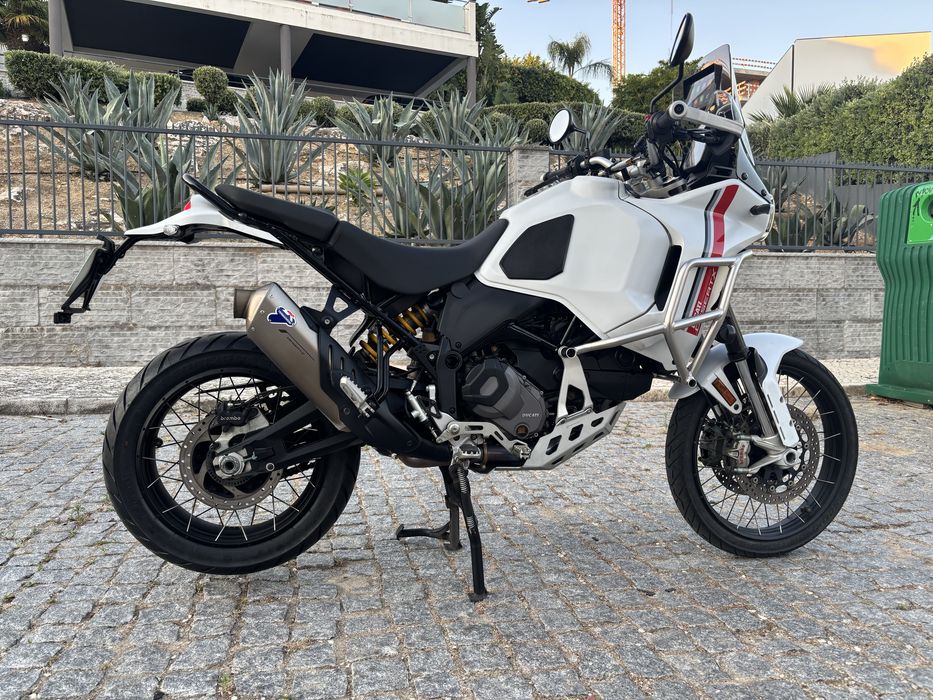 Ducati Desert X Full Akrapovic