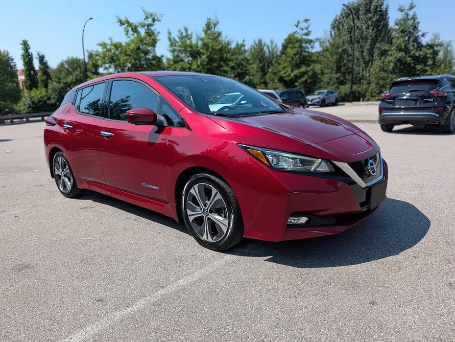 Nissan LEAF SL      2019