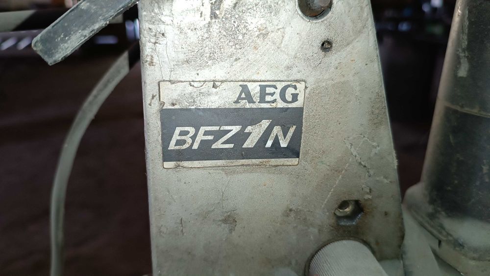 Fresadora de alumínio