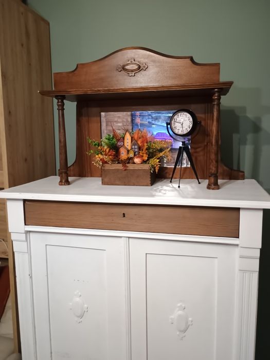 Bieliźniarka stara drewniana szafka