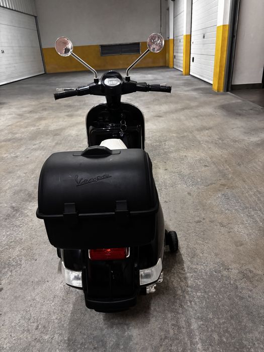 Vespa eletrica para criança