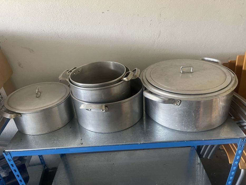 Material de cozinha e outro