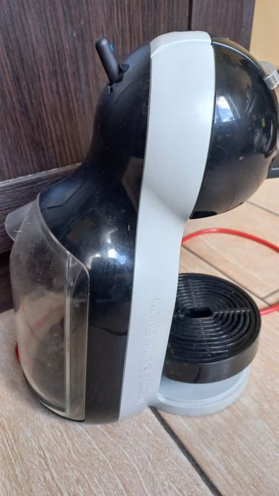 Робоча капсульна кавоварка Nescafé Dolce Gusto