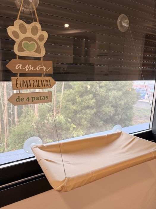 Cama de janela para gato