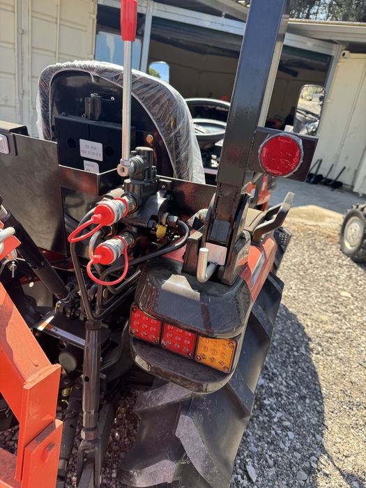 Trator Hinomoto NOVOHM3030 COM DECOMENTOS mais freza nova campanha ate