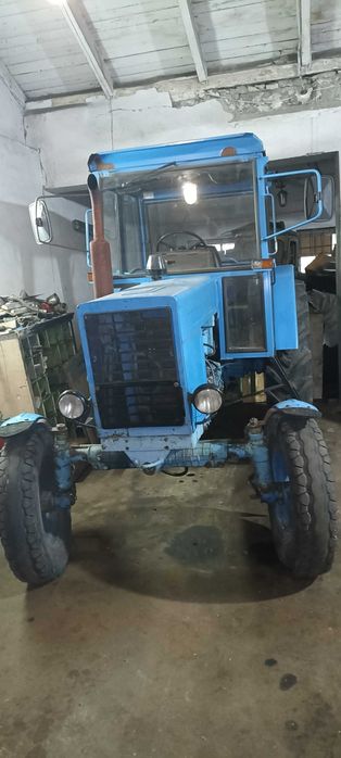 мтз 80 на дозаторі.