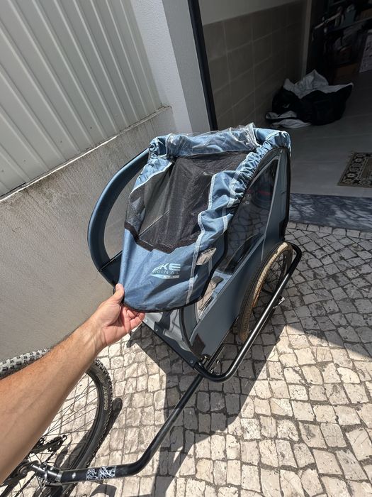 Bicicleta + atrelado para crianças