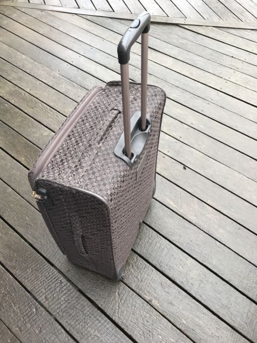 Чемодан тканевый с кодом