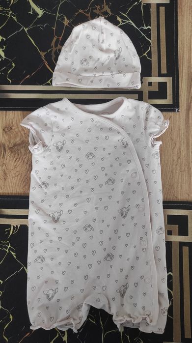 Rampers+czapka H&M ,rozm. 68 .