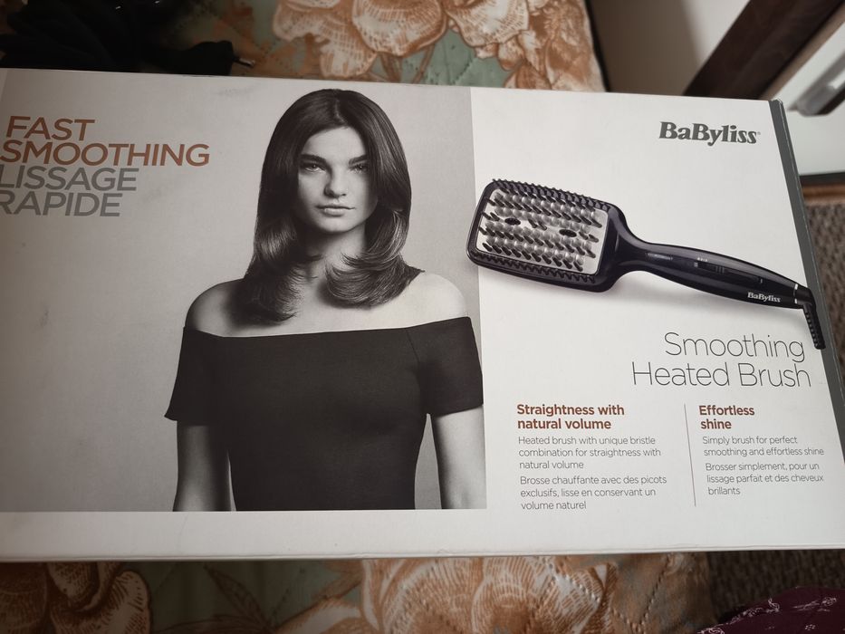 Babyliss szczotka prostująca do włosów.