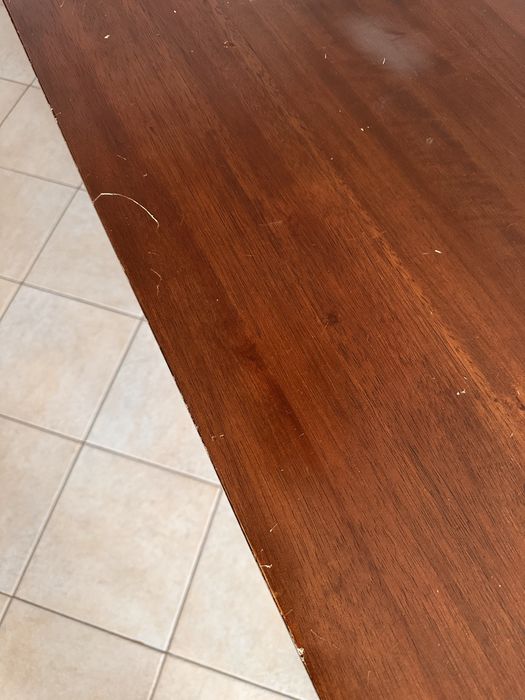 Mesa de madeira 180x90 em boas condições