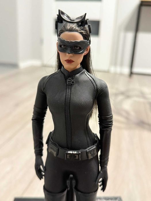 Figurka Catwoman Hot Toys, skala 1/6