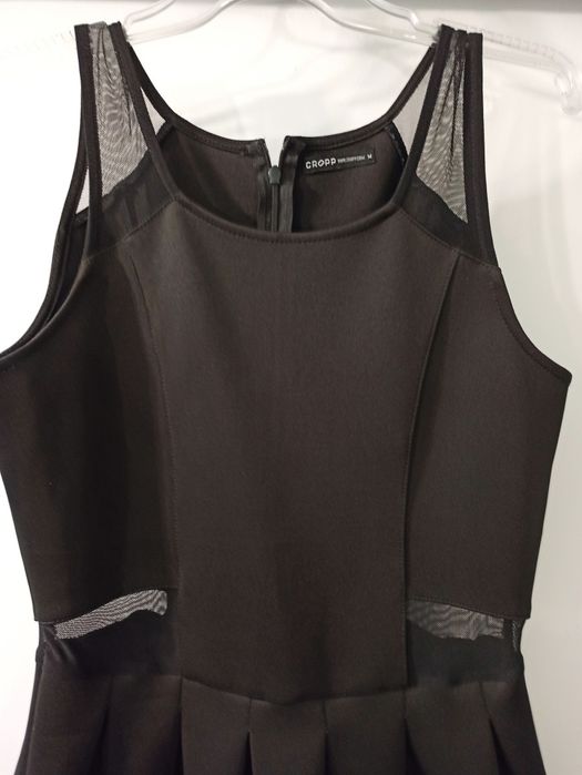 Sukienka czarna rozmiar 38