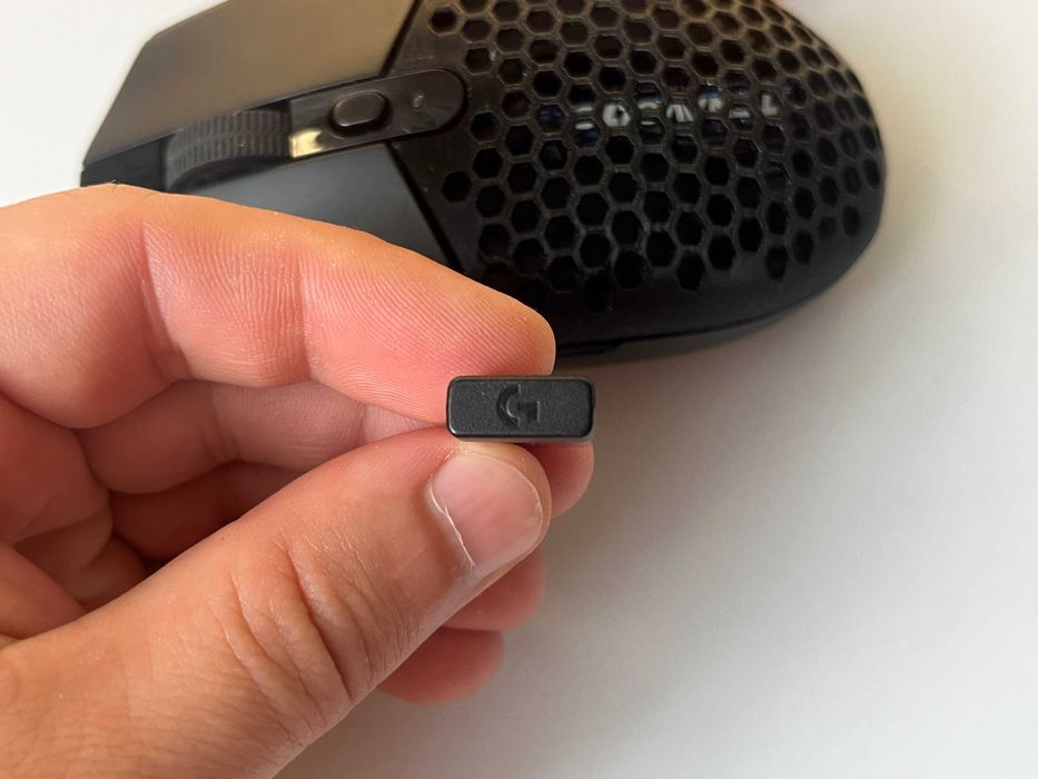 Миша Logitech G304, пломба 136115