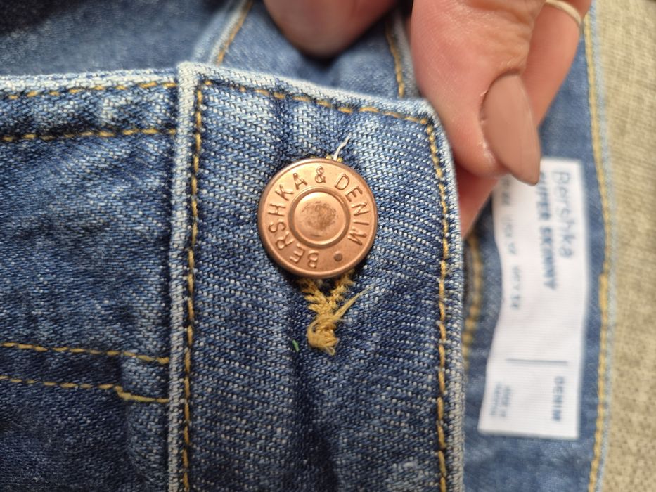 Spodnie męskie jeans Bershka stan bardzo dobry