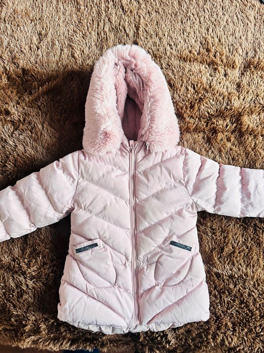Зимова куртка на дівчинку 4 роки