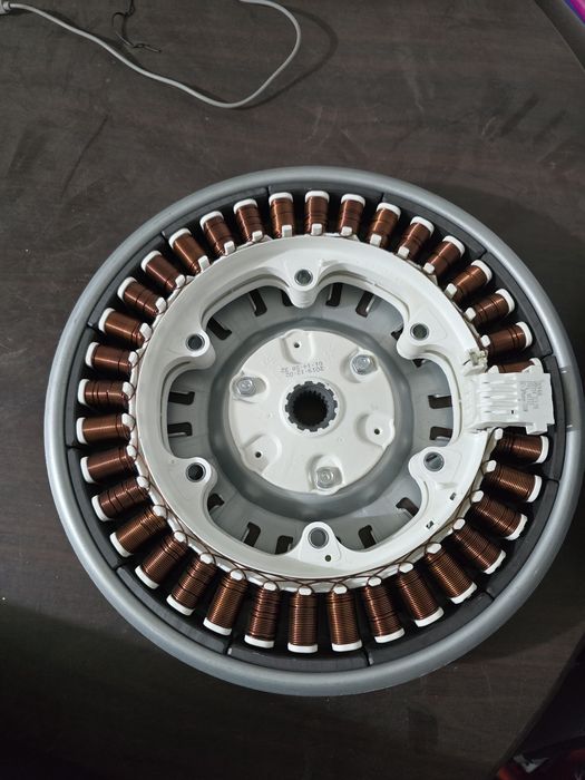 Pralka LG Vivace V600 F4WN608S2