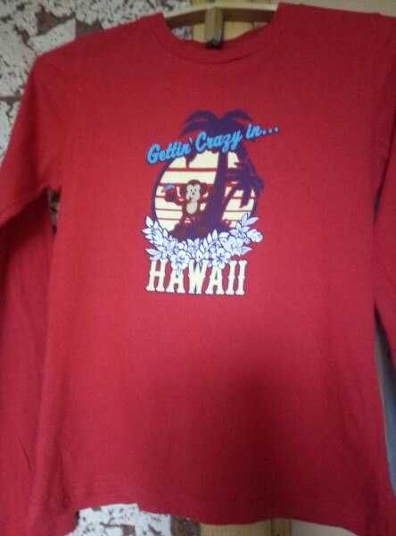 Футболка с длинным рукавом на девочку.