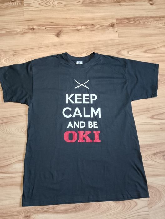 Czarna Męska Koszulka Keep Calm And Be OKI Fanowski Nadruk OKI Produkt 47 B&C Exact 190