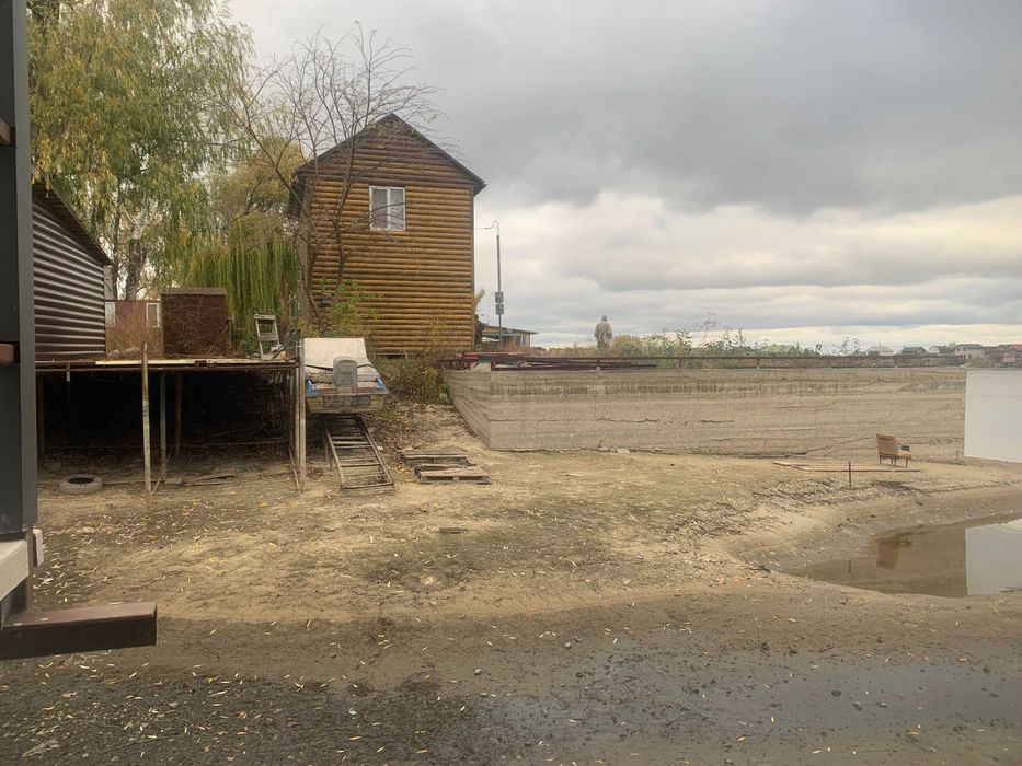 Продаю место для стоянки лодки и для отдыха на причале №2
