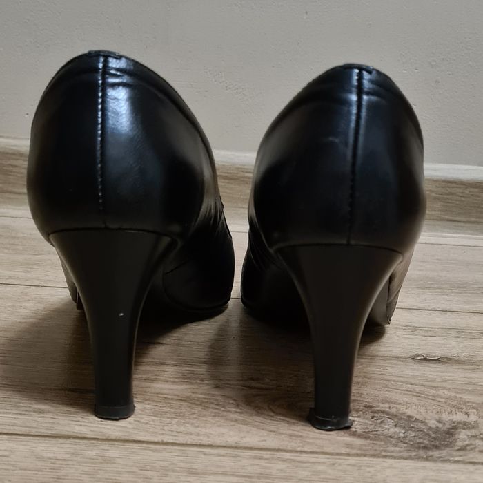 skórzane buty LASOCKI