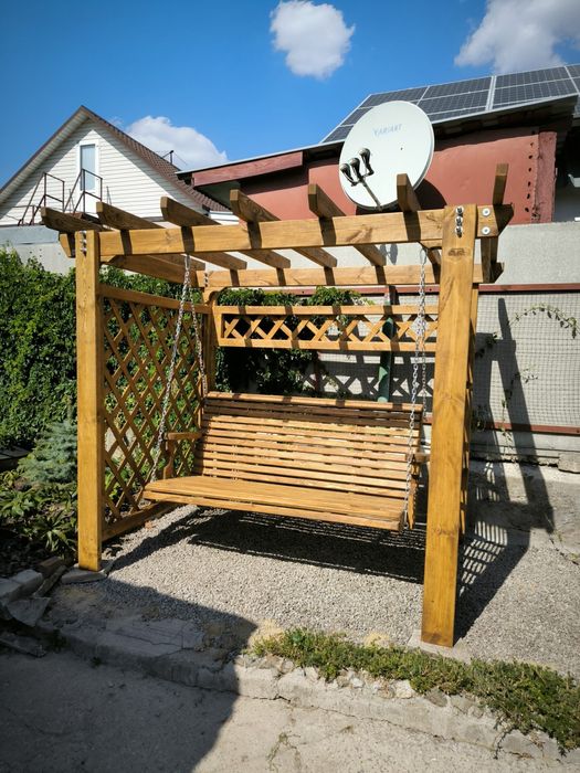 Гойдалки садові з дерева