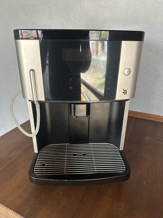 Продам кавомашину WMF