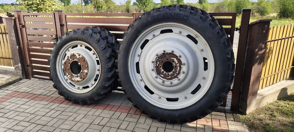 Koła wąskie międzyrzędowe 230/95 R32 i 270/95 R44 do ciągników MF, JD