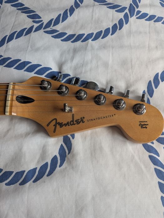 Fender Stratocaster Player Series