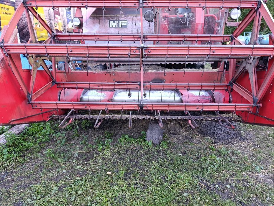 Комбайн зернозбиральний Massey Ferguson 307,  Майсей Фергусон 307