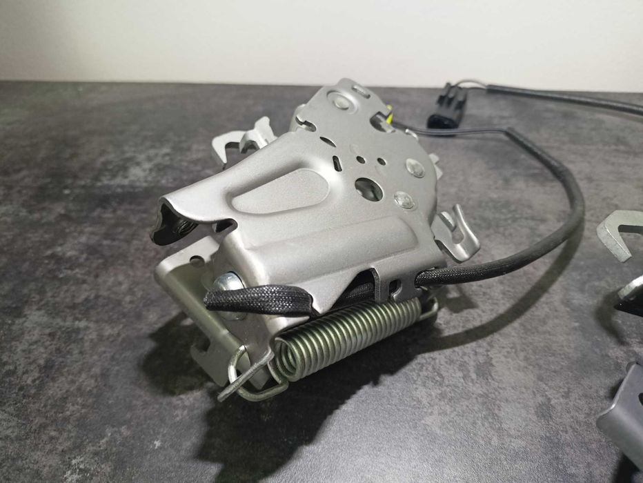 Замки капоту BMW 3 series G20 G21