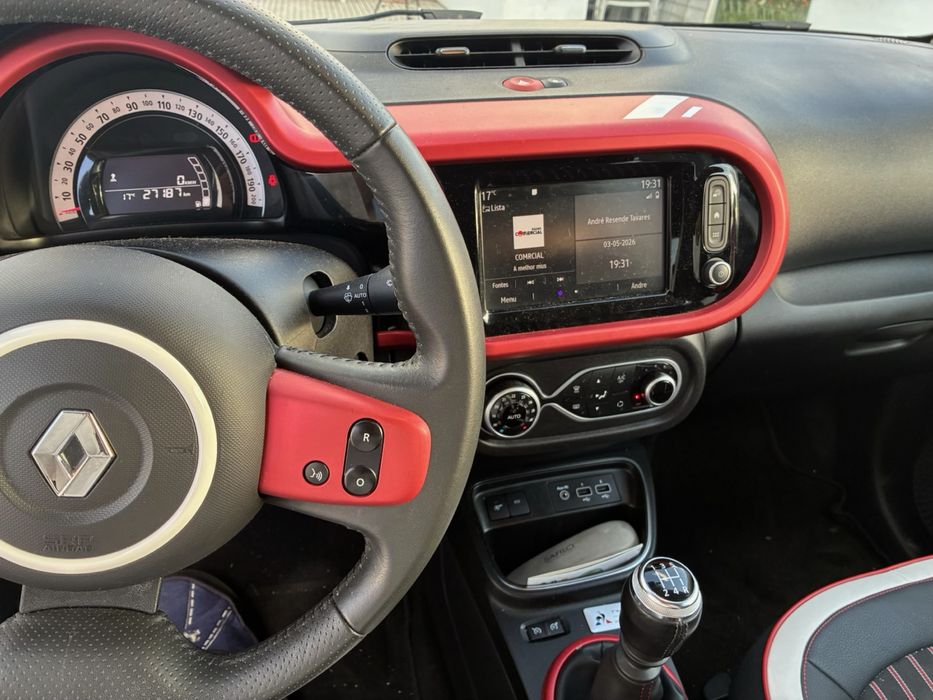 Renault Twingo 0.9 TCe Le Coq Sportif (2020) | Nacional | Como Novo – 27.000 km