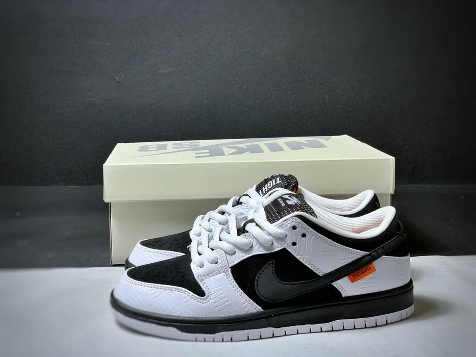 Dunk Low Tighbooth Nike Sb