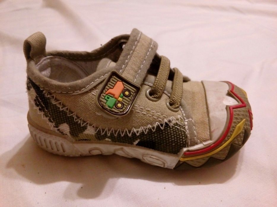 Kapcie, Trampki, półbuty 19 (12cm) /k2