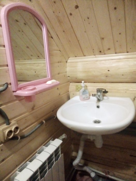 Котедж "Лісовий" дерев'яний домик. Можна і покімнатно