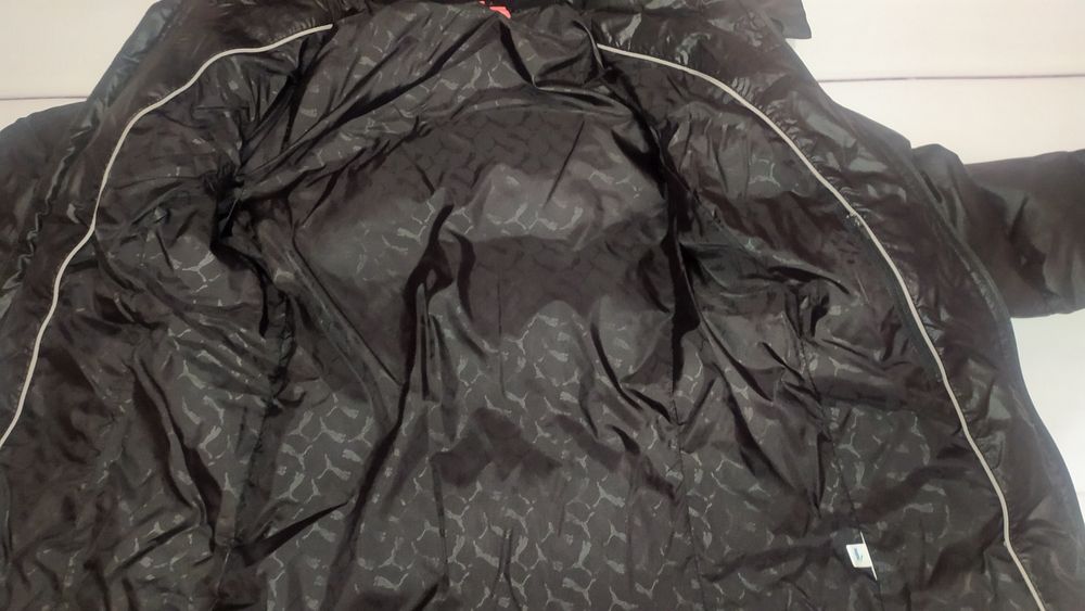 Куртка зимова чорна Puma, S