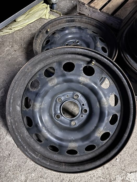 Peugeot 308 koła 205/55 R16 5x108 stalowe + kołpaki + śruby oryginał