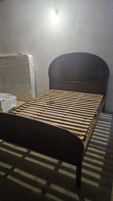 Cama 1,40 x 2,00 + colchão