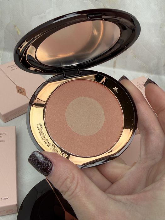 Румʼяна Charlotte Tilbury Pillow Talk