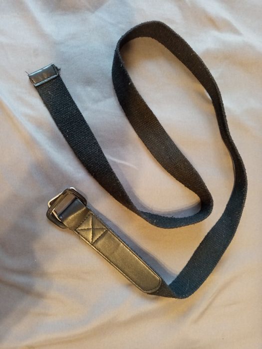 Czarny pasek do spodni