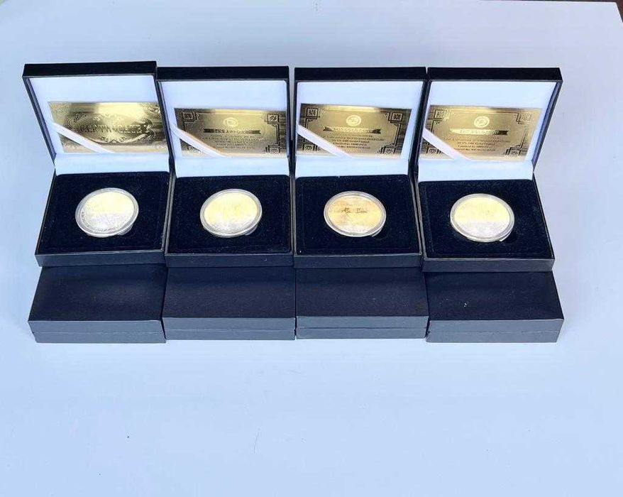 Lote de 30 Caixas - Bitcoin Moeda Física - Caixa especial aveludada -