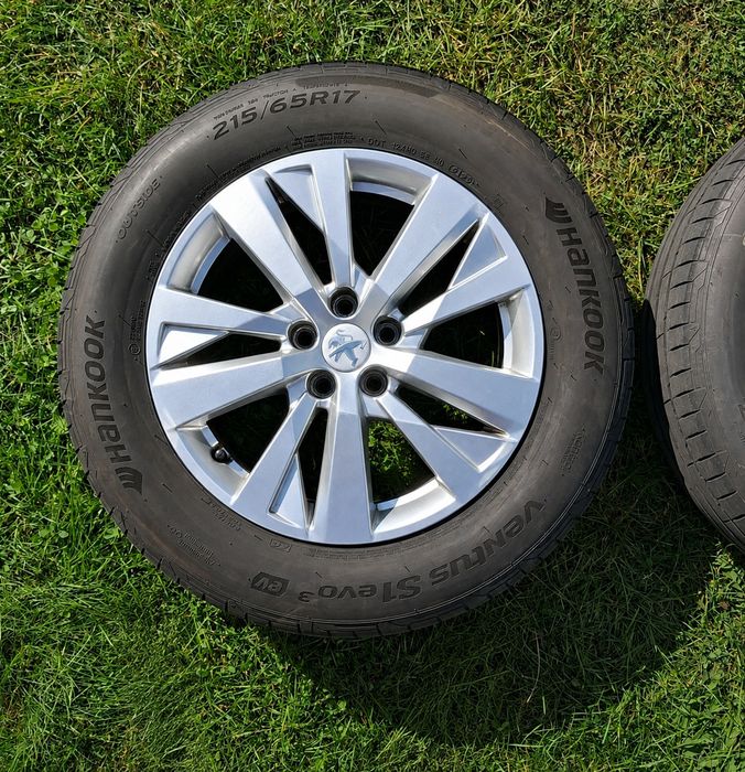 Koła Peugeot 215/65 r17 Hankook