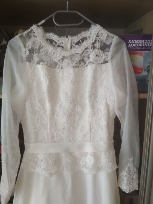 Kremowa Suknia ślubna