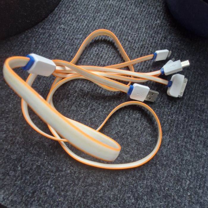 Całość trzy kable c,b i inne