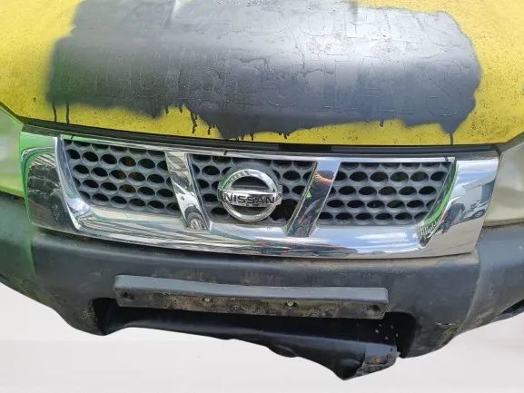 Grelha frente NISSAN Pick Up III (D22)