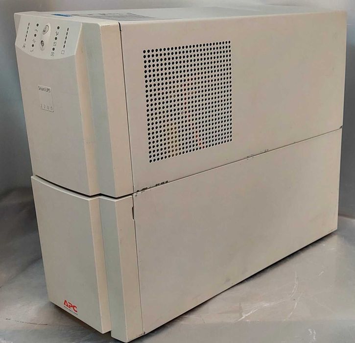 ДБЖ APC Smart-UPS SU2200INET , 2200 ВА, 230 В без АКБ (б/в)