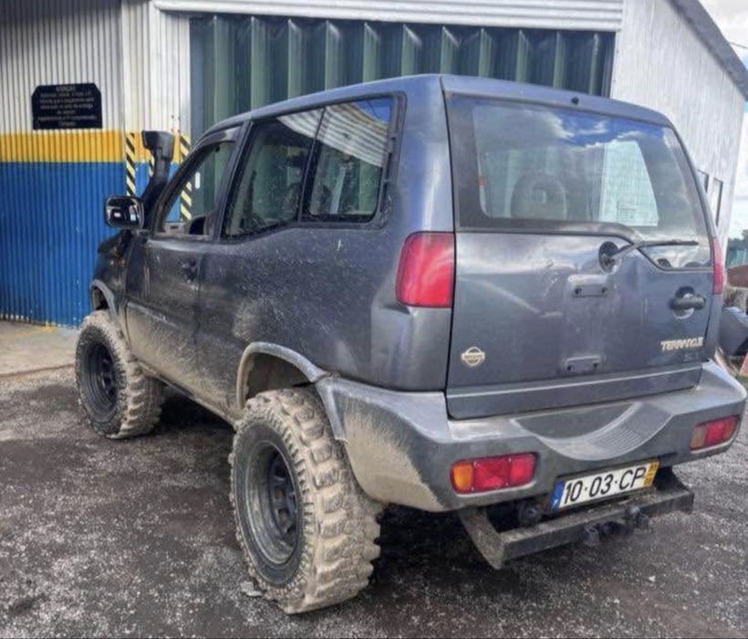 Nissan Terrano II