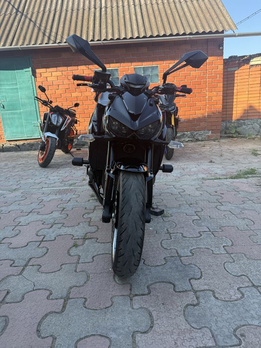 Мотоцикл Kawasaki z1000