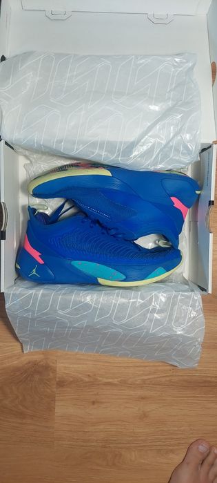 Jordan luka 1 rozmiar 39